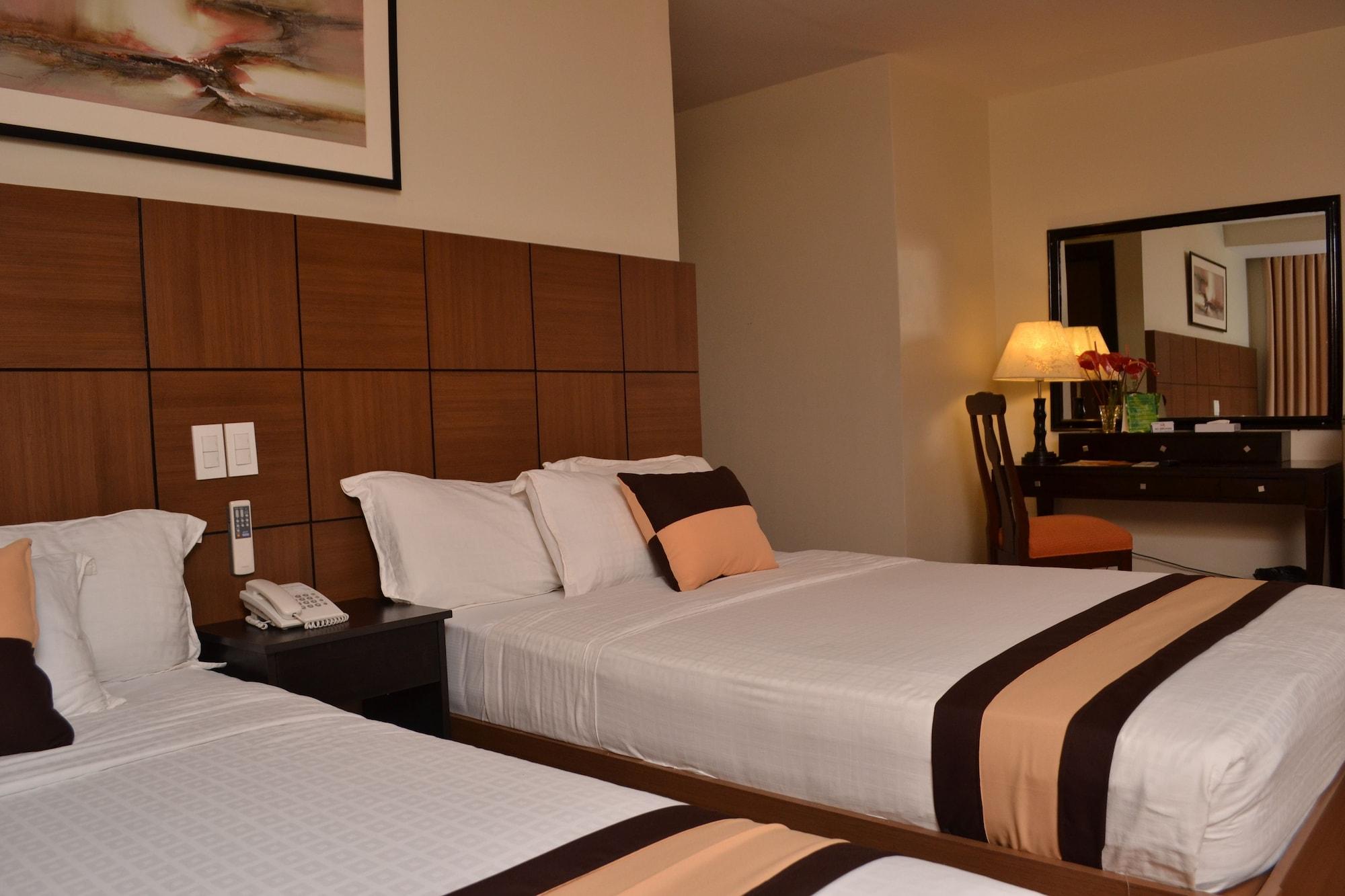 The Pinnacle Hotel And Suites Davao City Exterior foto